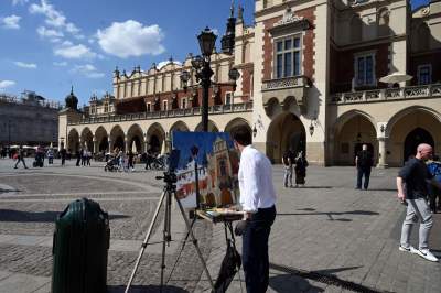 Wizytówka Krakowa? Wielki bałagan na Rynku Głównym - zdjęcie 18