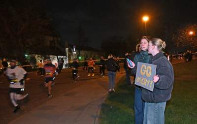 Nocą na Wawelu: niepowtarzalna atmosfera wyjątkowego biegu - zdjęcie 19