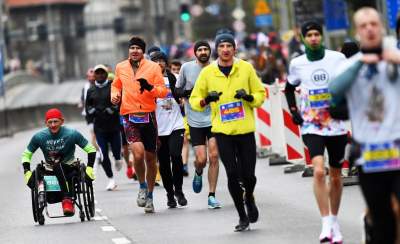Te nogi poniosły ich do zwycięstwa, wielkie bieganie w Krakowie - zdjęcie 8