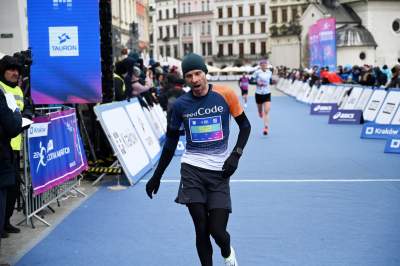 Te nogi poniosły ich do zwycięstwa, wielkie bieganie w Krakowie - zdjęcie 25