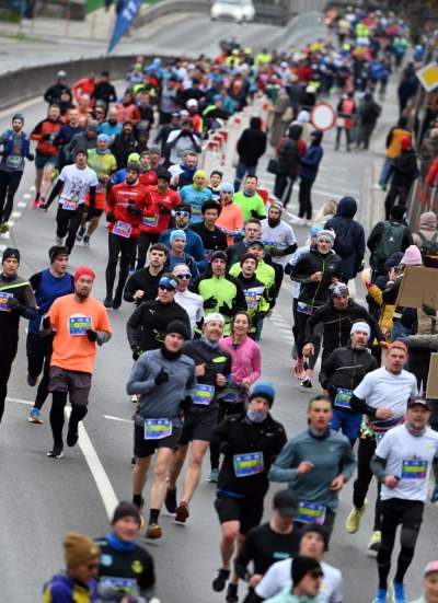 Te nogi poniosły ich do zwycięstwa, wielkie bieganie w Krakowie - zdjęcie 11