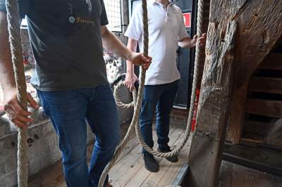 Dzwon Zygmunta zagrzmiał w południe dla papieża Franciszka - zdjęcie 5