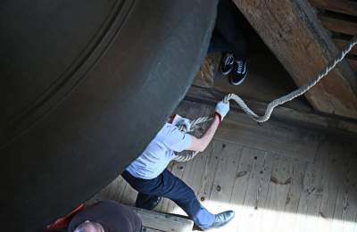 Dzwon Zygmunta zagrzmiał w południe dla papieża Franciszka - zdjęcie 16