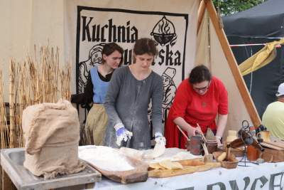 Rewelacyjna zabawa na kopcu Krakusa. Rękawka 2025 - zdjęcie 9