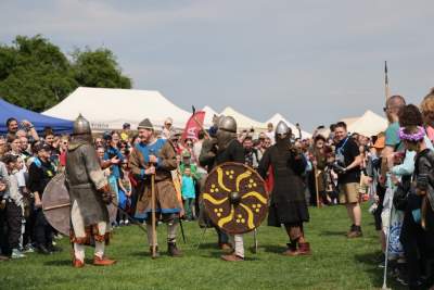 Rewelacyjna zabawa na kopcu Krakusa. Rękawka 2025 - zdjęcie 24