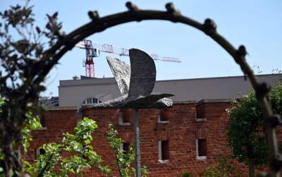 Współczesne rzeźby w ogrodach wawelskich, oryginalna wystawa - zdjęcie 9