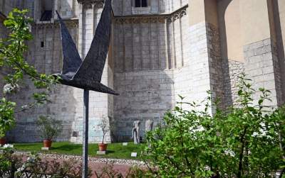 Współczesne rzeźby w ogrodach wawelskich, oryginalna wystawa - zdjęcie 15