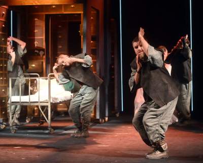 Proces Kafki w wersji musicalowej. Spektakl z rozmachem - zdjęcie 2