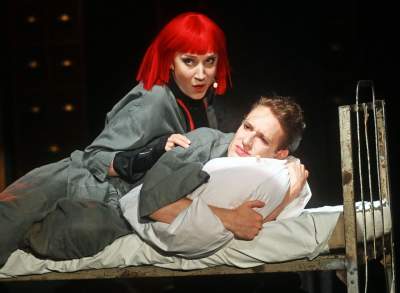 Proces Kafki w wersji musicalowej. Spektakl z rozmachem - zdjęcie 24