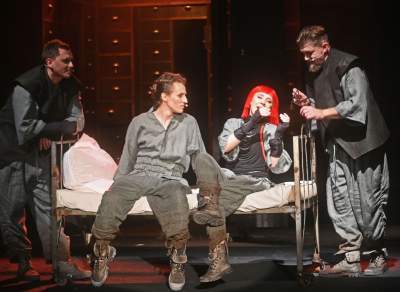 Proces Kafki w wersji musicalowej. Spektakl z rozmachem - zdjęcie 21