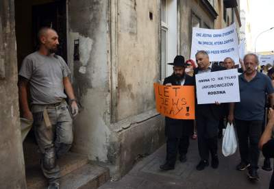 Środa wieczorem przed synagogą Izaaka - zdjęcie 34