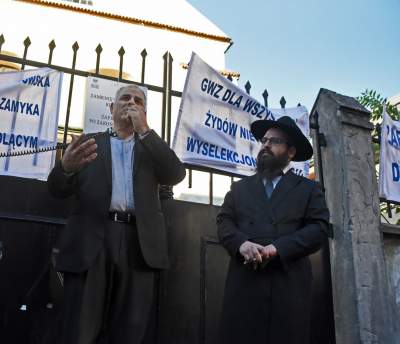 Środa wieczorem przed synagogą Izaaka - zdjęcie 24