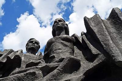 Pierwszomajowa manifestacja pod Pomnikiem Czynu Zbrojnego Proletariatu Krakowa - zdjęcie 18