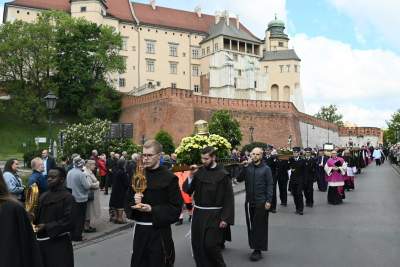 Najstarsza procesja w Polsce, z Wawelu na Skałkę od blisko 800 lat - zdjęcie 17