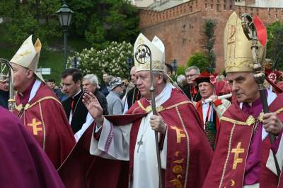 Najstarsza procesja w Polsce, z Wawelu na Skałkę od blisko 800 lat - zdjęcie 21