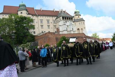 Najstarsza procesja w Polsce, z Wawelu na Skałkę od blisko 800 lat - zdjęcie 19