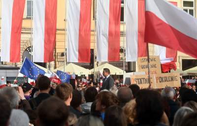 Tłumy na spotkaniu z Trzaskowskim w Krakowie - zdjęcie 20