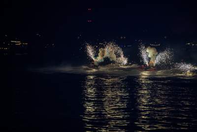 Rewelacyjny pokaz pod Wawelem, smokom towarzyszył królewski orszak - zdjęcie 45