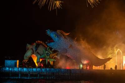 Rewelacyjny pokaz pod Wawelem, smokom towarzyszył królewski orszak - zdjęcie 51