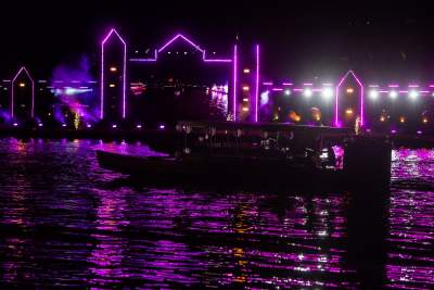 Rewelacyjny pokaz pod Wawelem, smokom towarzyszył królewski orszak - zdjęcie 28