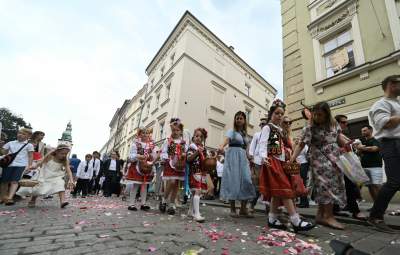 Boże Ciało w Krakowie 2025, tradycja ma się bardzo dobrze - zdjęcie 23
