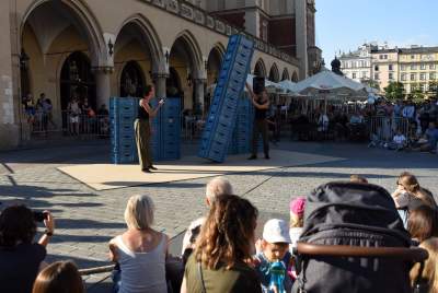 Niezłe popisy w centrum Krakowa. Mogło zakręcić się w głowie - zdjęcie 16