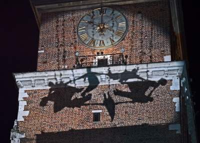 Podniebny spektakl na Rynku Głównym w Krakowie. Rewelacja! - zdjęcie 23