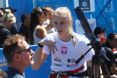 Wspinaczkowe szaleństwo na Rynku Głównym w Krakowie - zdjęcie 15