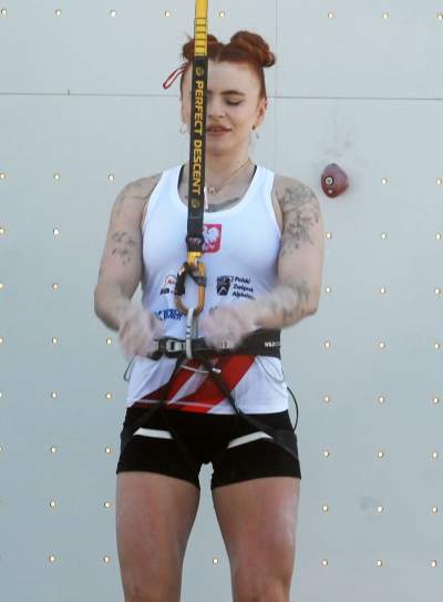 Wspinaczkowe szaleństwo na Rynku Głównym w Krakowie - zdjęcie 3