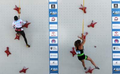 Wspinaczkowe szaleństwo na Rynku Głównym w Krakowie - zdjęcie 13