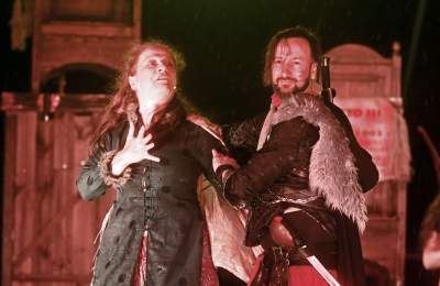 Spektakularny koniec festiwalu teatrów ulicznych na Rynku Głównym - zdjęcie 16