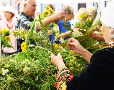Tradycja trzyma się mocno:  Święto Matki Boskiej Zielnej w Krakowie - zdjęcie 16