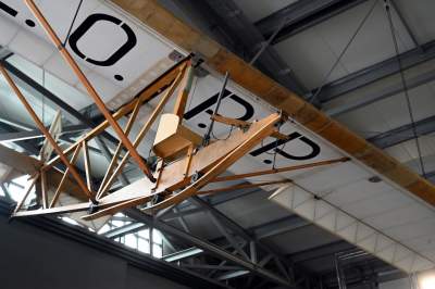 Co kryje wyremontowany hangar w Czyżynach? Fascynujące obiekty! - zdjęcie 6