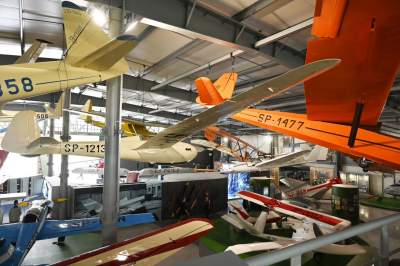 Co kryje wyremontowany hangar w Czyżynach? Fascynujące obiekty! - zdjęcie 31