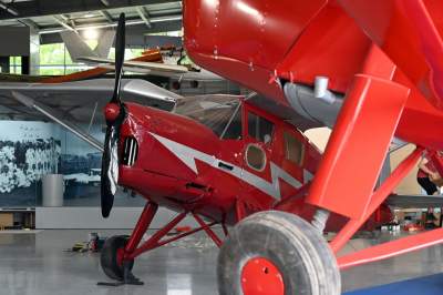 Co kryje wyremontowany hangar w Czyżynach? Fascynujące obiekty! - zdjęcie 4