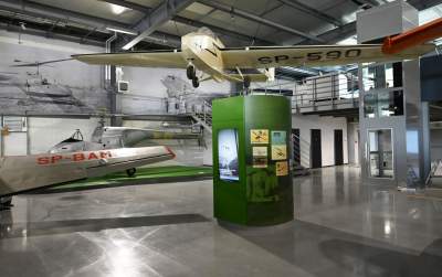 Co kryje wyremontowany hangar w Czyżynach? Fascynujące obiekty! - zdjęcie 44