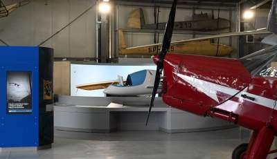 Co kryje wyremontowany hangar w Czyżynach? Fascynujące obiekty! - zdjęcie 47