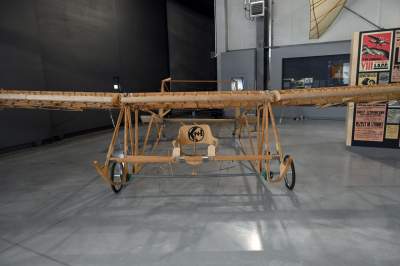 Co kryje wyremontowany hangar w Czyżynach? Fascynujące obiekty! - zdjęcie 5