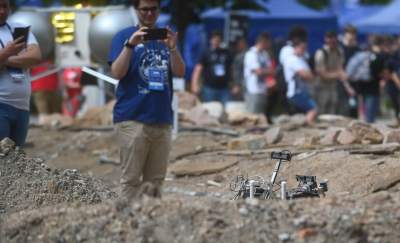 Kosmiczne zawody w Krakowie, zadania wzorowane na misjach NASA i ESA - zdjęcie 39