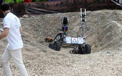 Kosmiczne zawody w Krakowie, zadania wzorowane na misjach NASA i ESA - zdjęcie 34