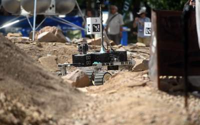 Kosmiczne zawody w Krakowie, zadania wzorowane na misjach NASA i ESA - zdjęcie 47