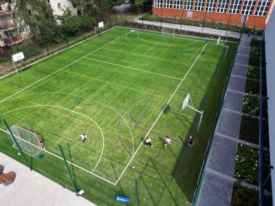 Tak powitali nowy rok szkolny w krakowskim liceum, mieli powód - zdjęcie 2