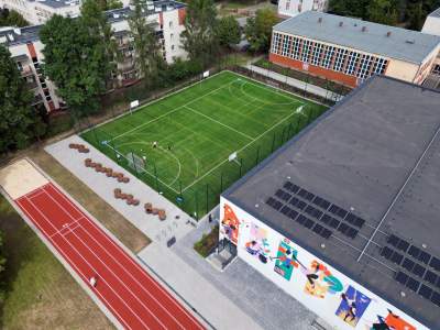 Tak powitali nowy rok szkolny w krakowskim liceum, mieli powód - zdjęcie 7