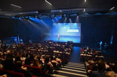 Tak powitali nowy rok szkolny w krakowskim liceum, mieli powód - zdjęcie 17