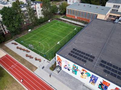 Tak powitali nowy rok szkolny w krakowskim liceum, mieli powód - zdjęcie 6