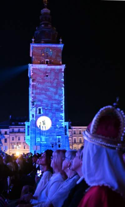 Imponujący spektakl na Rynku Głównym, historia Polski w pigułce - zdjęcie 84