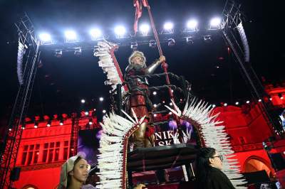 Imponujący spektakl na Rynku Głównym, historia Polski w pigułce - zdjęcie 50