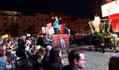 Imponujący spektakl na Rynku Głównym, historia Polski w pigułce - zdjęcie 46