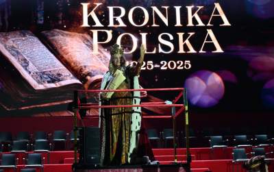 Imponujący spektakl na Rynku Głównym, historia Polski w pigułce - zdjęcie 51