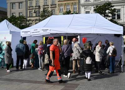 Dzień serca na Rynku Głównym. Bezpłatne badania i konsultacje - zdjęcie 15